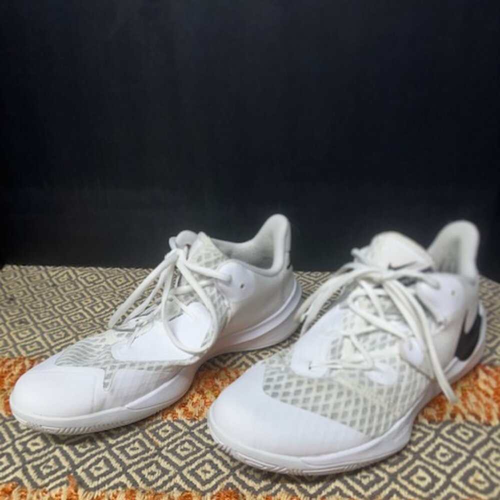 Women's White Lightweight Athletic Sneakers